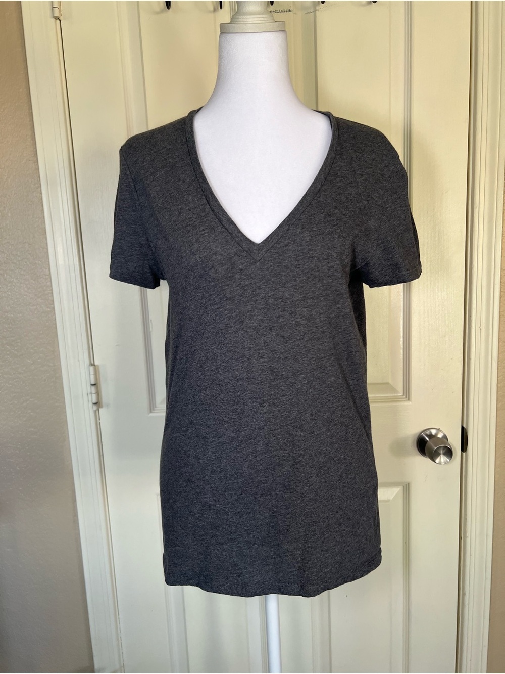 Everlane Pima Cotton Deep V Neck Tee Gray Large